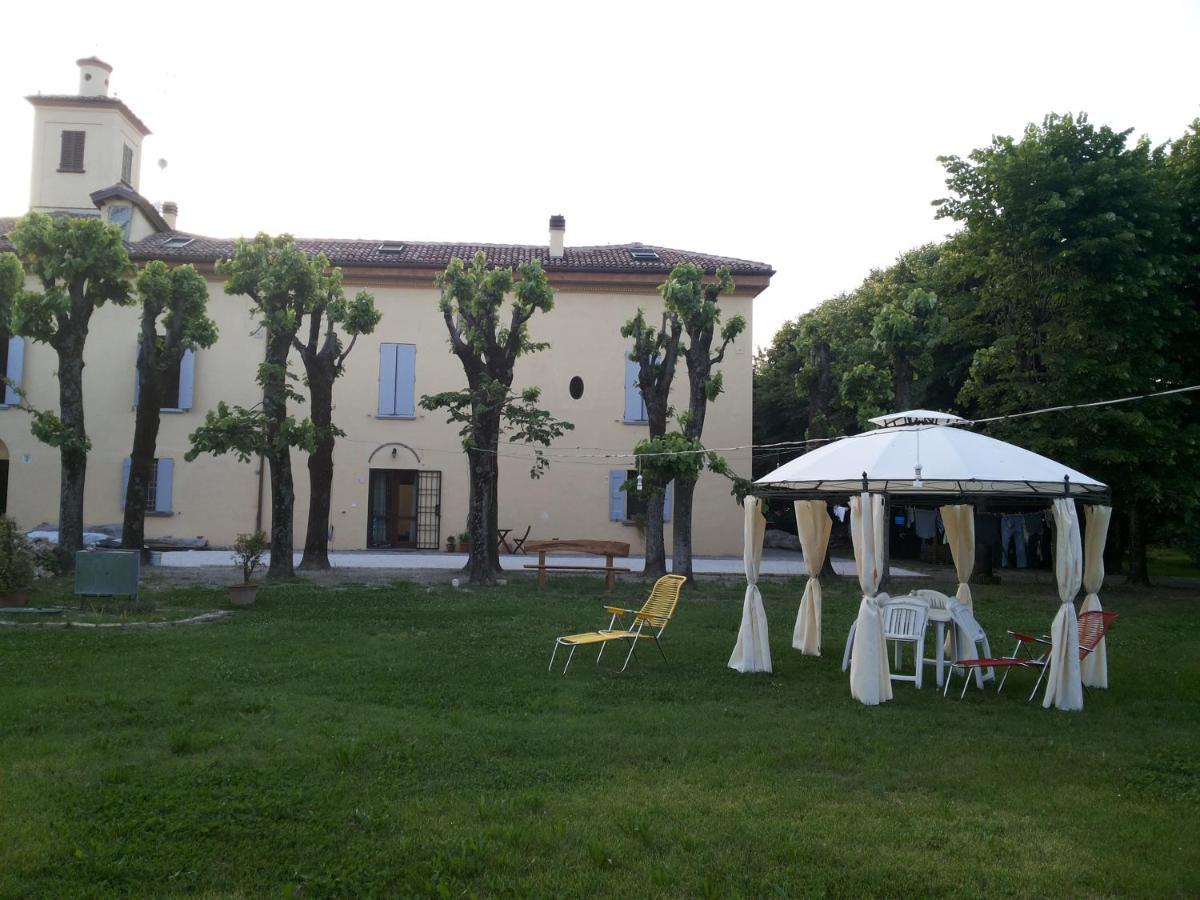 칼더라라디레노 La Torre Di Longara B&B 외부 사진
