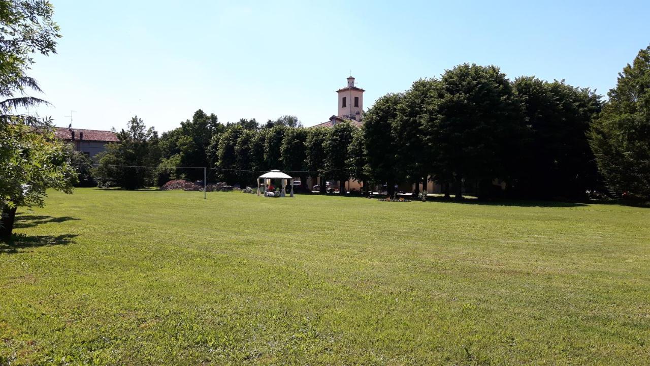 칼더라라디레노 La Torre Di Longara B&B 외부 사진