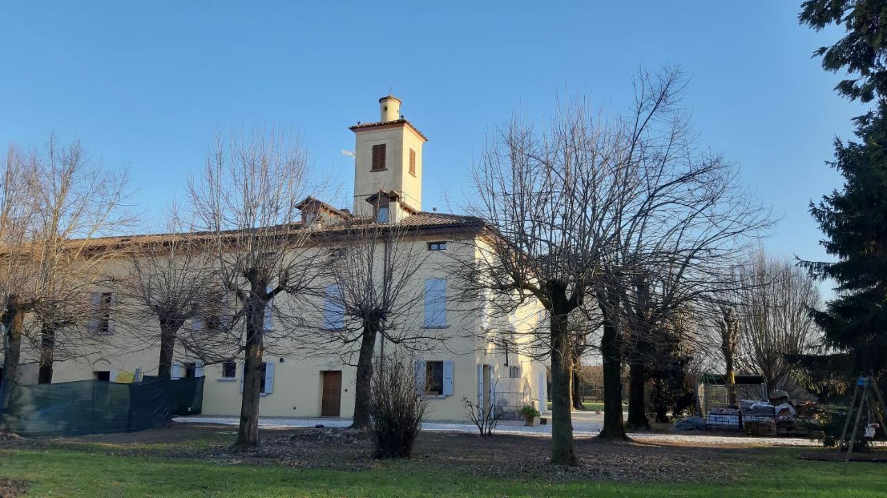 칼더라라디레노 La Torre Di Longara B&B 외부 사진