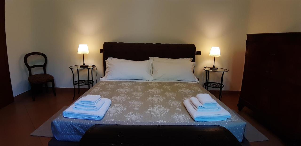 칼더라라디레노 La Torre Di Longara B&B 외부 사진