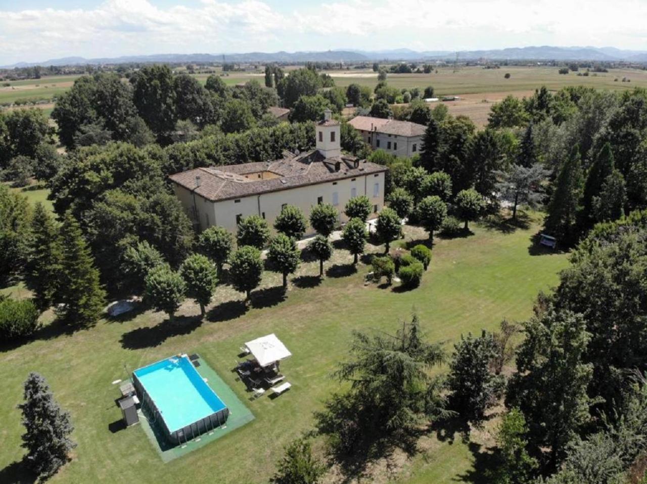 칼더라라디레노 La Torre Di Longara B&B 외부 사진