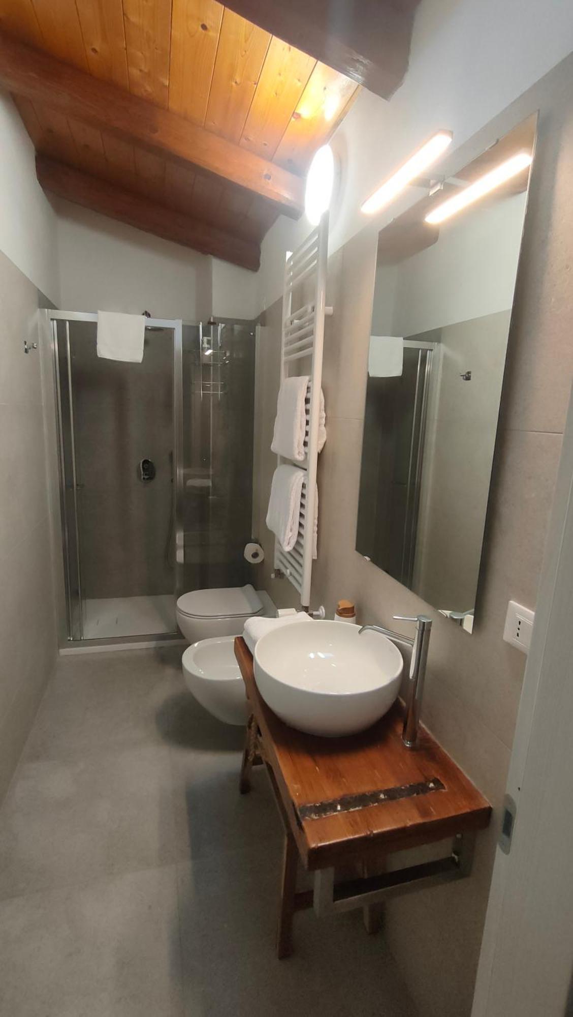 칼더라라디레노 La Torre Di Longara B&B 외부 사진