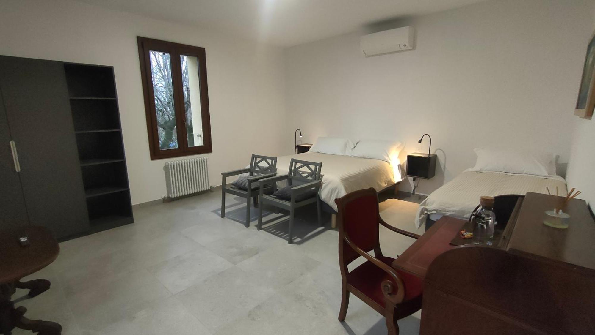 칼더라라디레노 La Torre Di Longara B&B 외부 사진