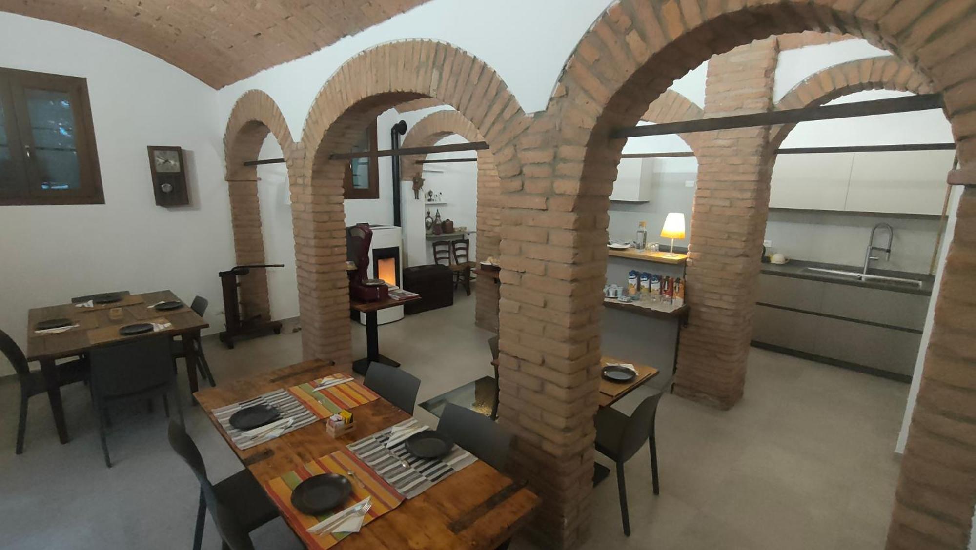 칼더라라디레노 La Torre Di Longara B&B 외부 사진